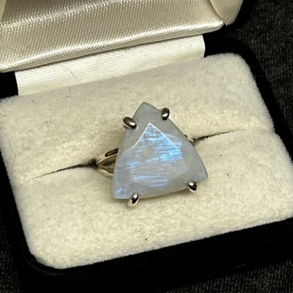 Statement Moonstone Ring, Trillion Cut Stone in Sterling Silver - Picture 4 of 15